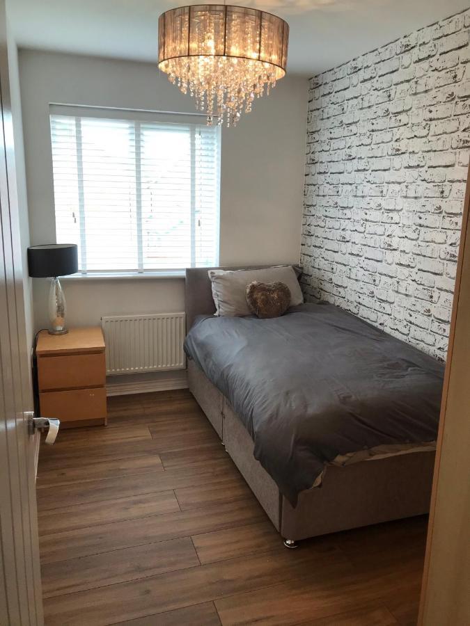 Double Room With En-Suite. Central For North West Rainhill Eksteriør billede